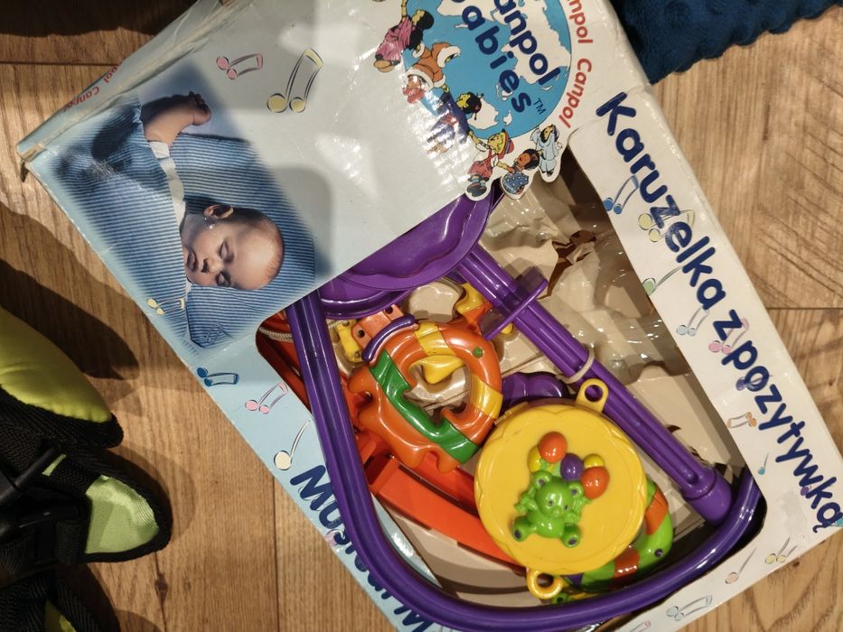 Wyprawka dla noworodka chłopiec pościel nosidełko śpiworki karuzela tp
