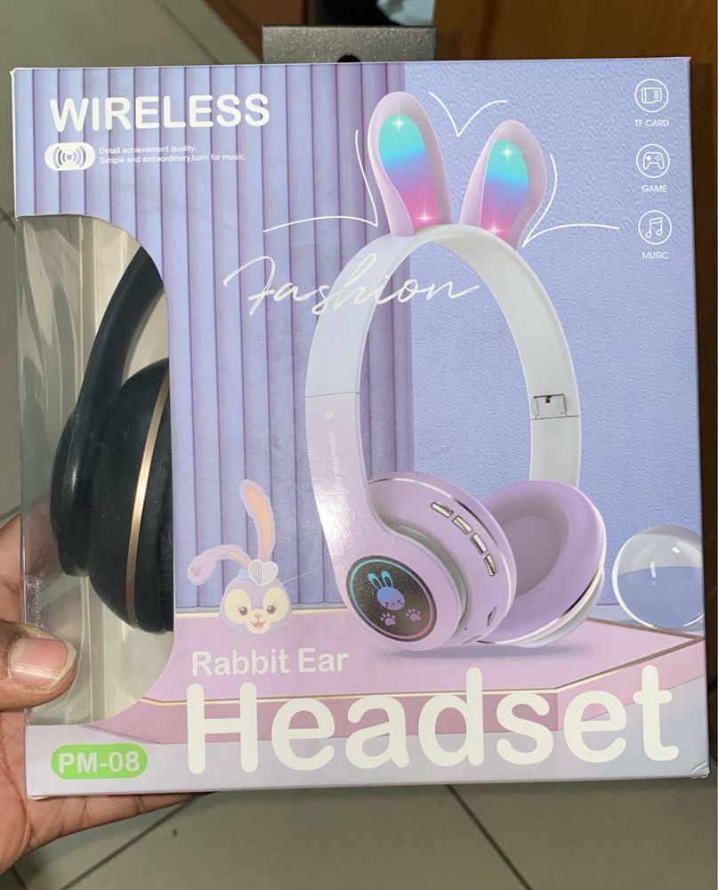 Fones de ouvidos cohelho. Rabbit Headphones LED.