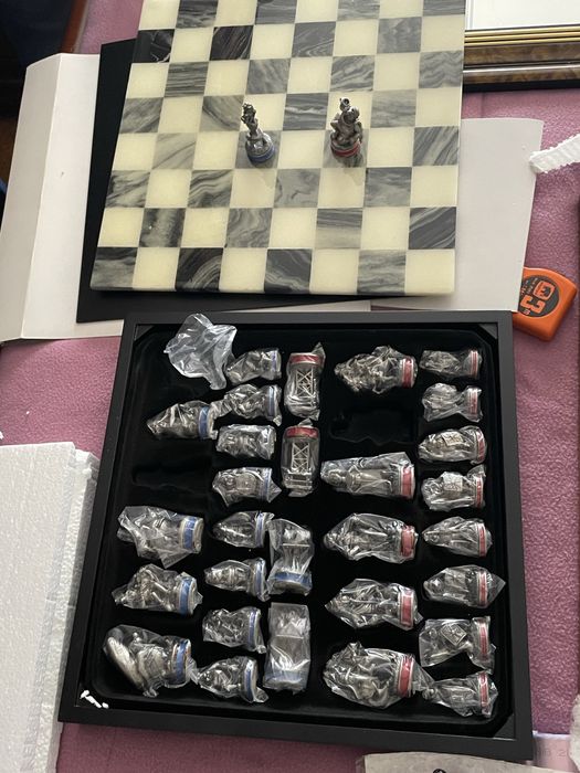 Jogo de  xadrez e de damas