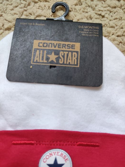 Шапка-біні для новонароджених Converse Chuck Taylor