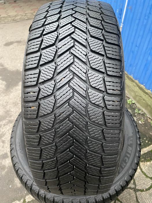 Продам резину б/у в отличном состоянии