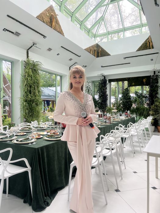 Комбінезон з баскою, костюм