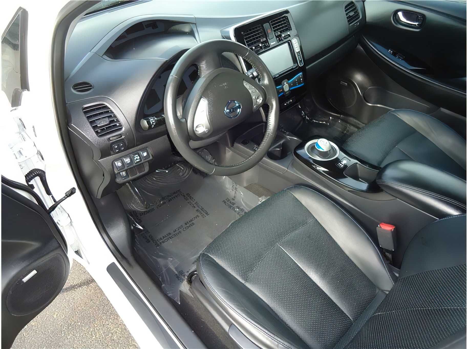 Nissan Leaf 2015 30kW SL