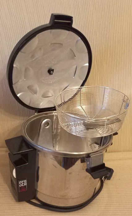 Fritadeira a Óleo Magefesa - Nova