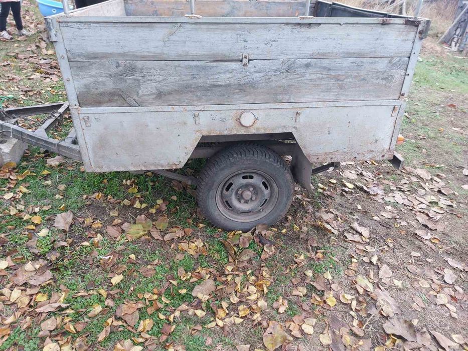 Прицеп автомобільний