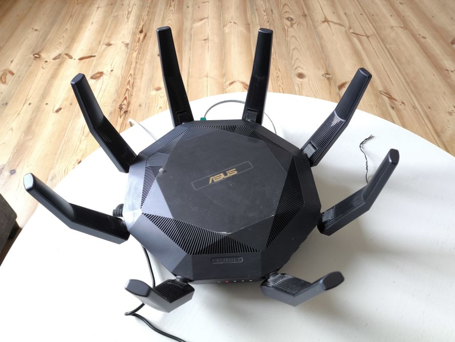 Router Asus RT-AX89X