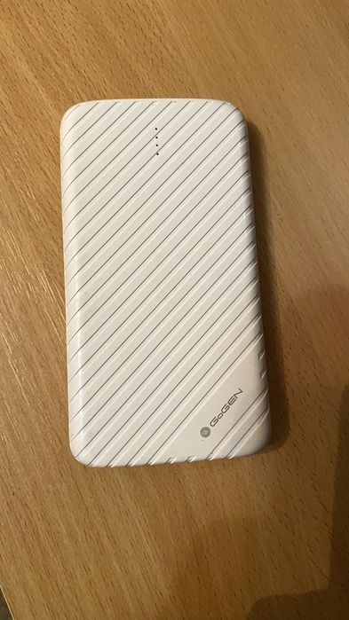 Повербанк рабочий,почти новый