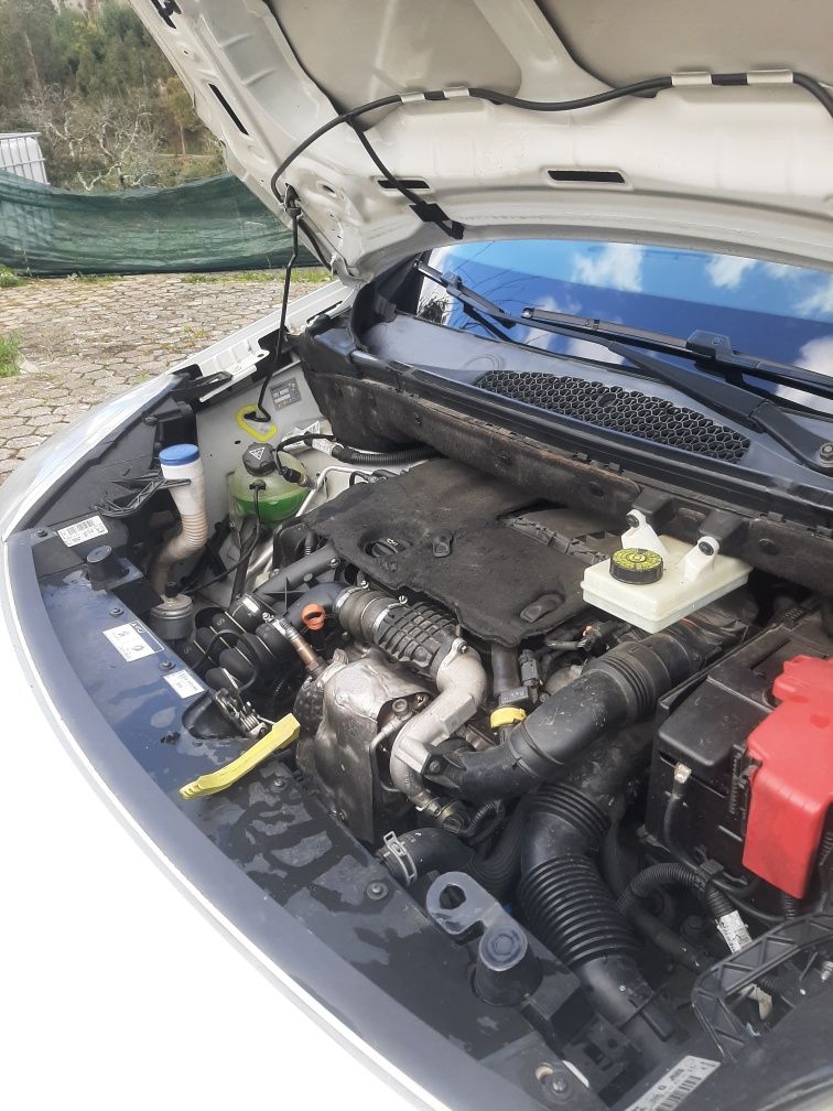 Peugeot partner 1.6 hdi de 3lugares
