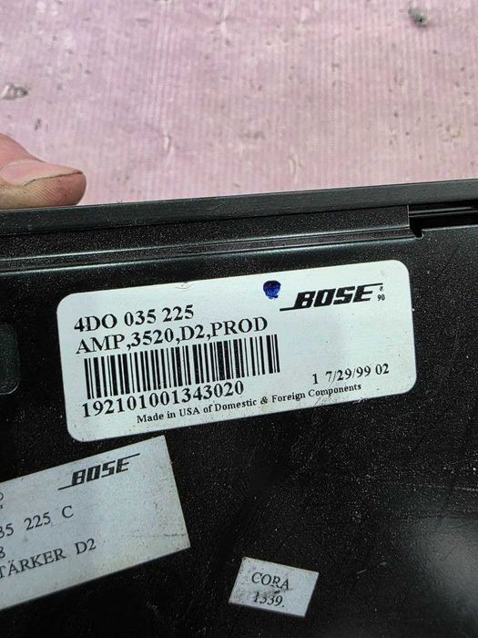 Підсилювач Audi A8 D2 BOSE Audi A4 A6 4D0035225 Усилитель