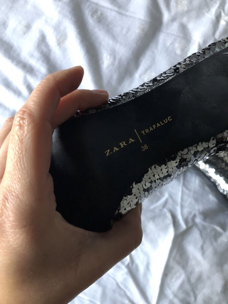 Botki cekiny srebrne zara 36