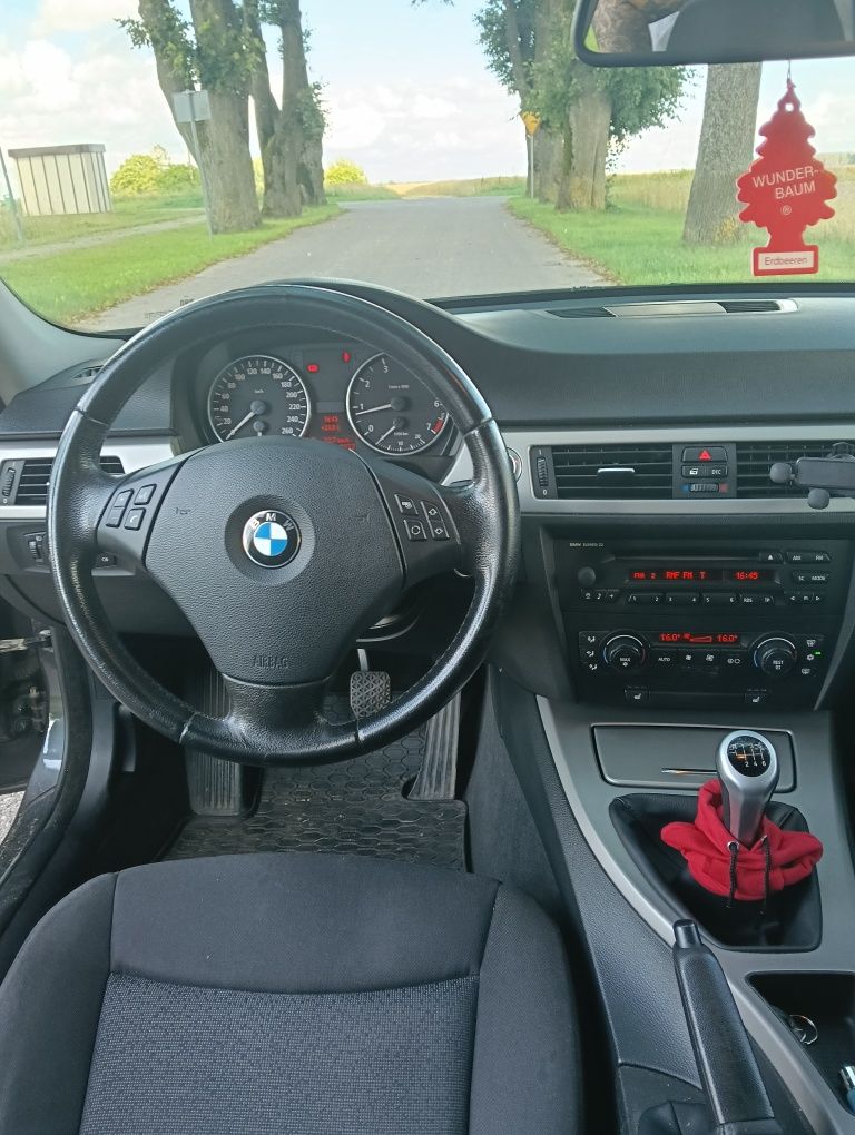 BMW 3 E90 2.0 Benzyna