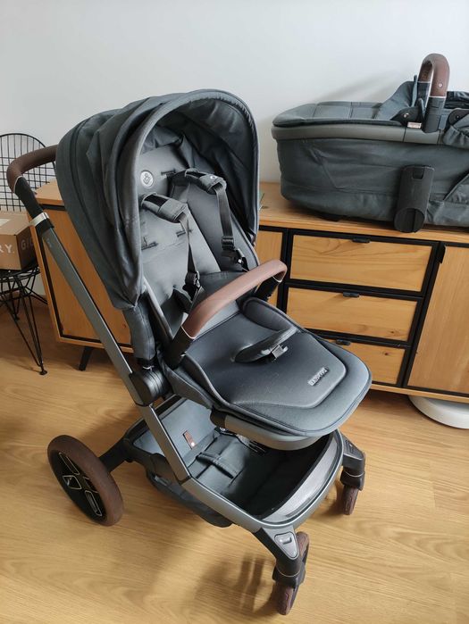 Carrinho Maxi-Cosi Fame Twillic Graphite + Alcofa – Como Novo