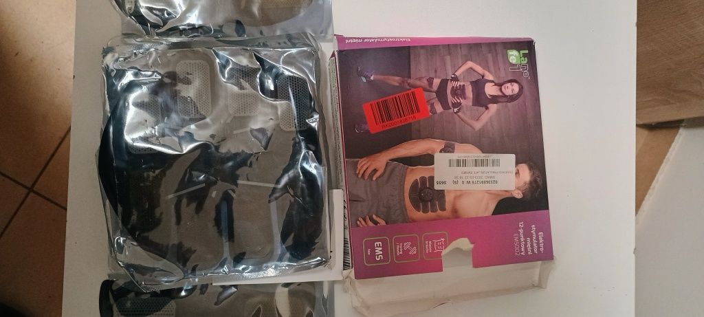 Elektrostymulator mięśni 12-punktowy LAFE EMS002