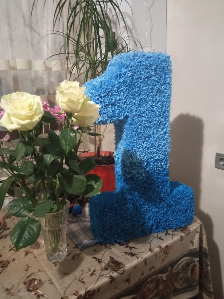 Продам святкову цифру