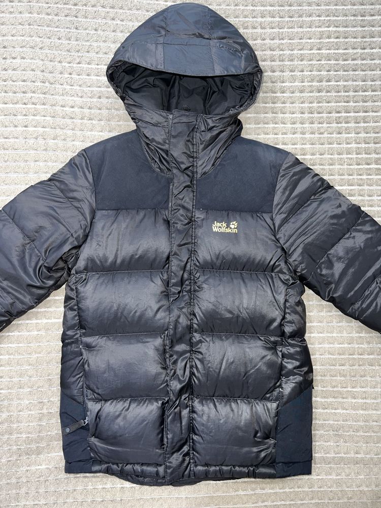 Зимова куртка пуховик Jack Wolfskin 140 р.