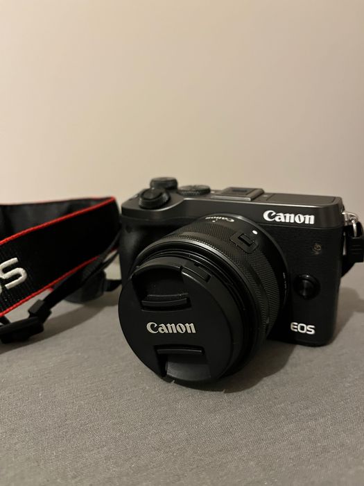Canon EOS APS-C, obiektyw 14-45 mm