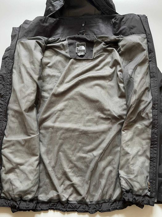 трекінгова вітровка від The North Face HyVent