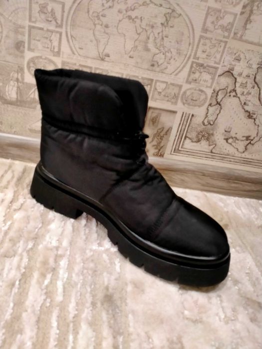 Зимове,зручне,тепле взуття 41розмір