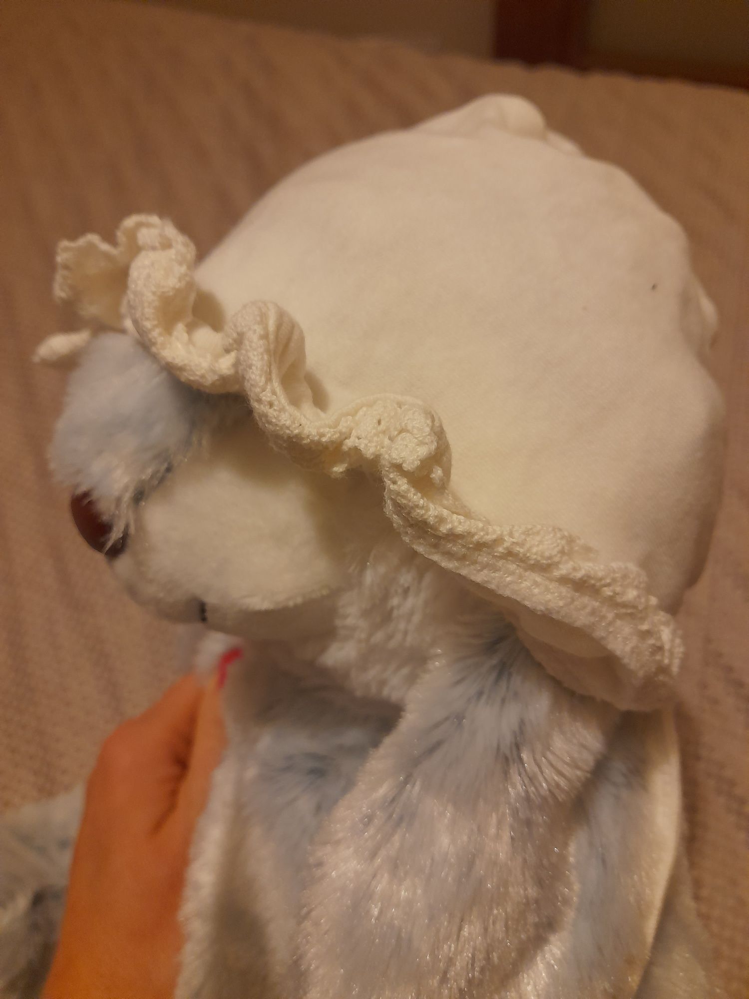 Czapeczka bonetka