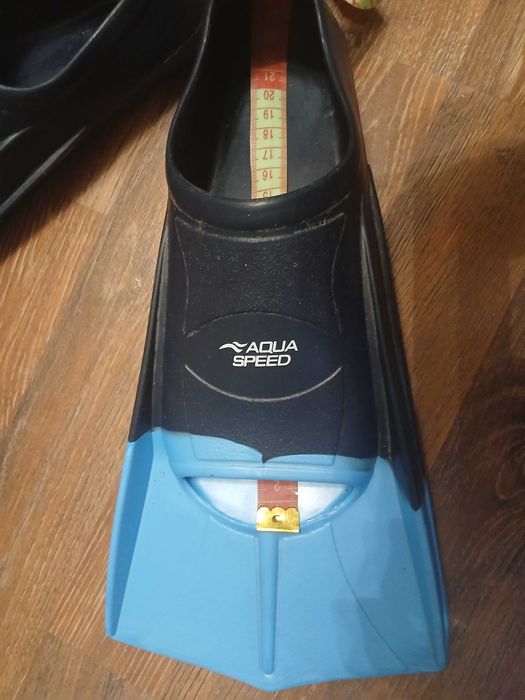 Ласти для басейну