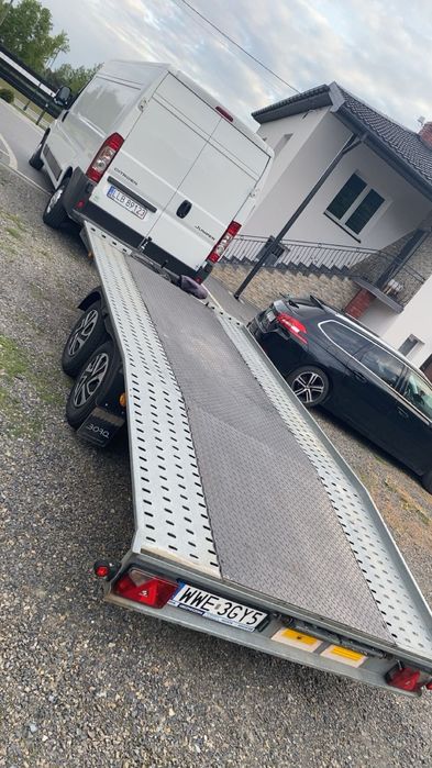 Wynajem lawety, usługi lawetą, przewóz aut maszyn