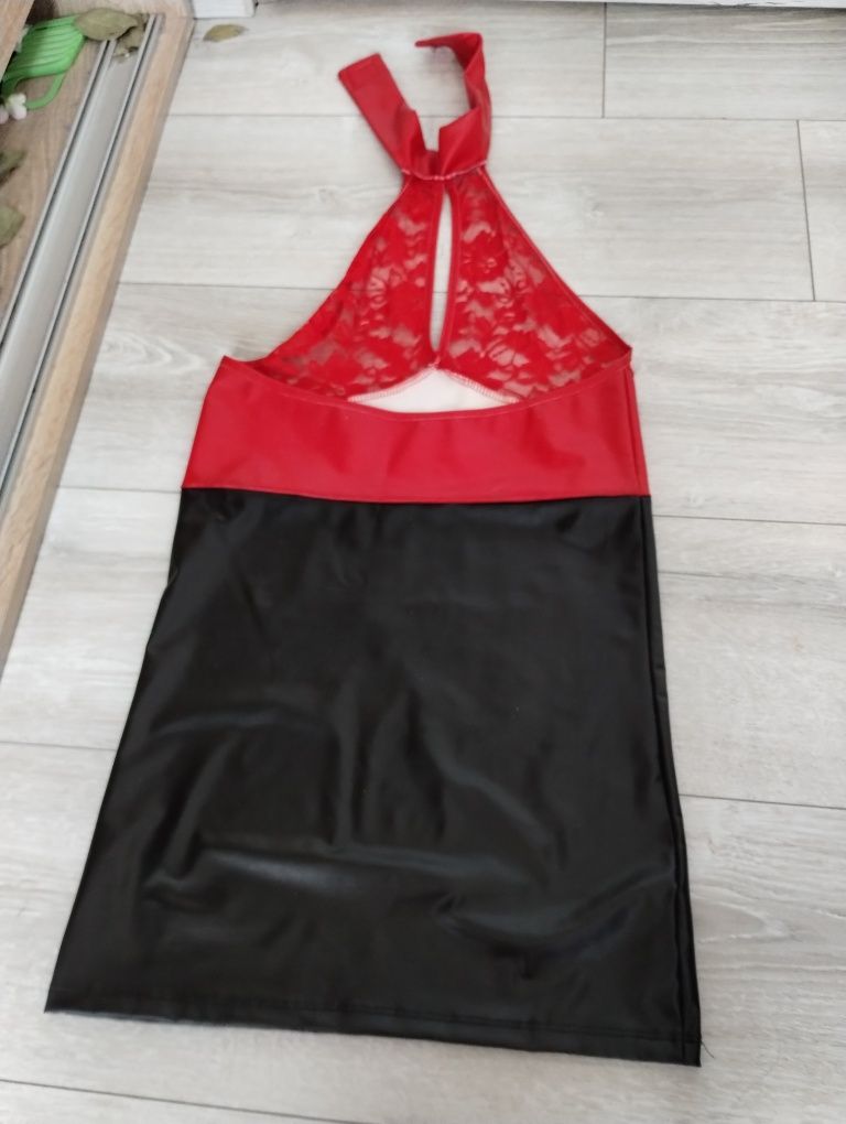 Sexy sukienka lateksowa z koronką rozmiar 34