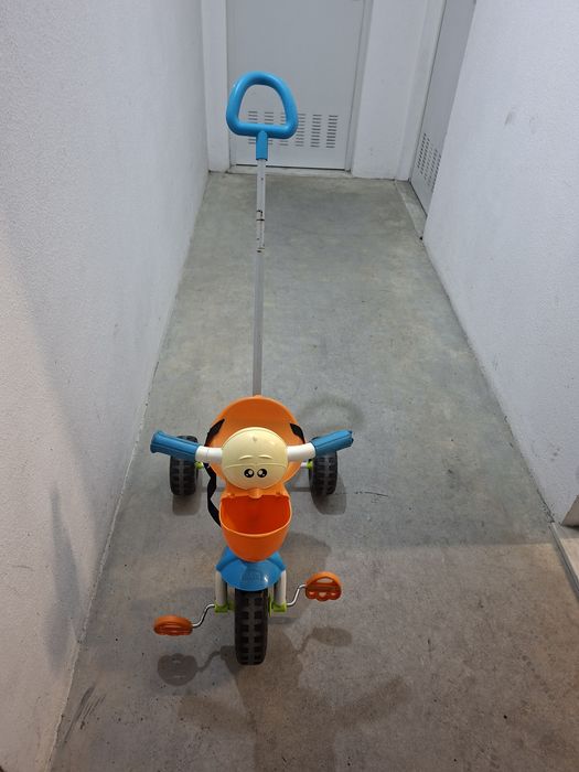 Triciclo de criança