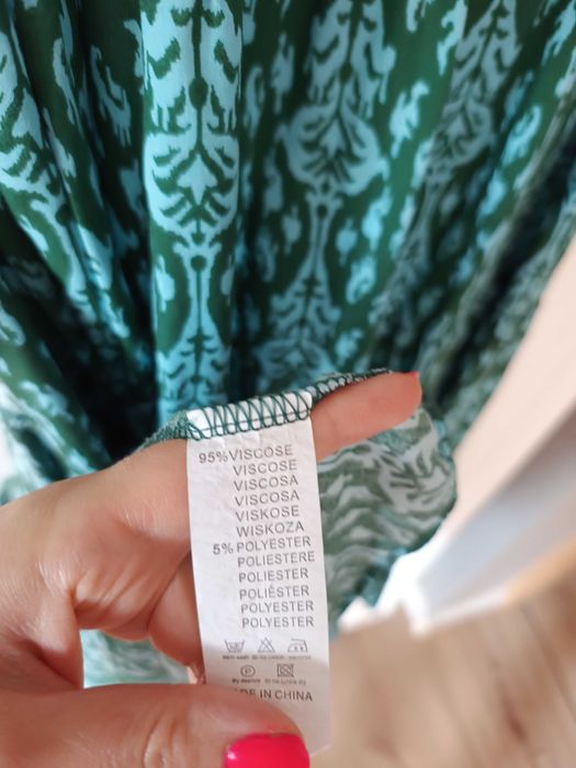 zielona sukienka długa maksi z długim rękawem 38M boho aztecka morska