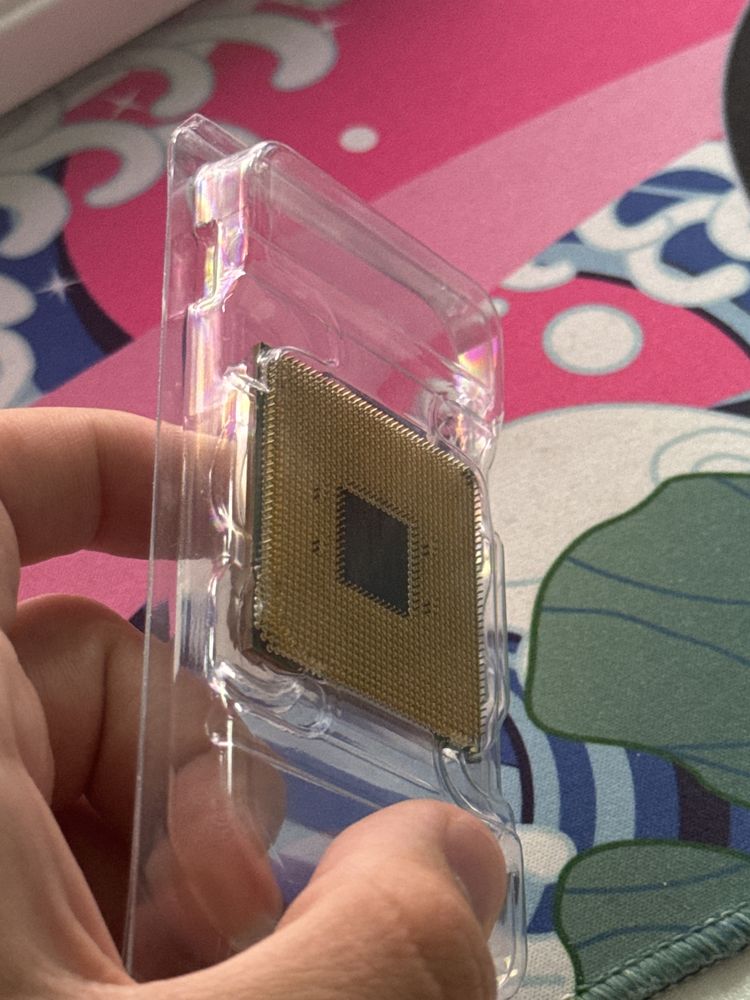 Ryzen 7 5700x Новий