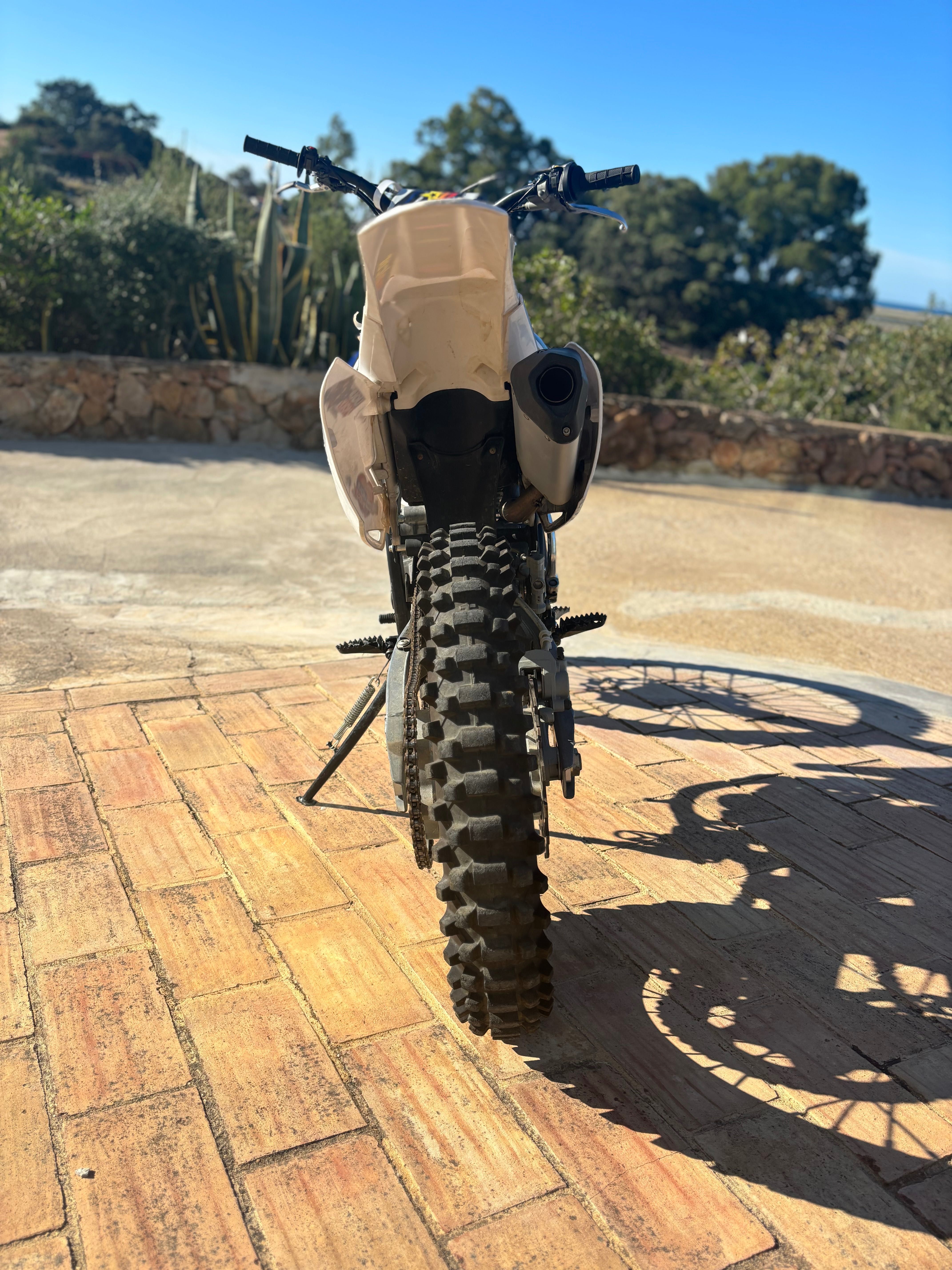 Malcor 250cc 4T – Mota de trilhos em bom estado – Pronta a andar!