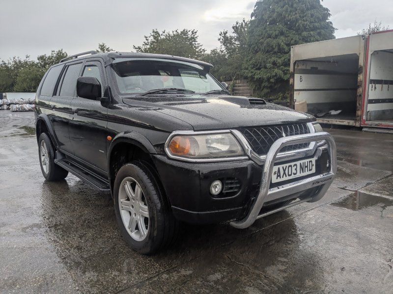 Розборка Mitsubishi L200 та Mitsubishi Shogun