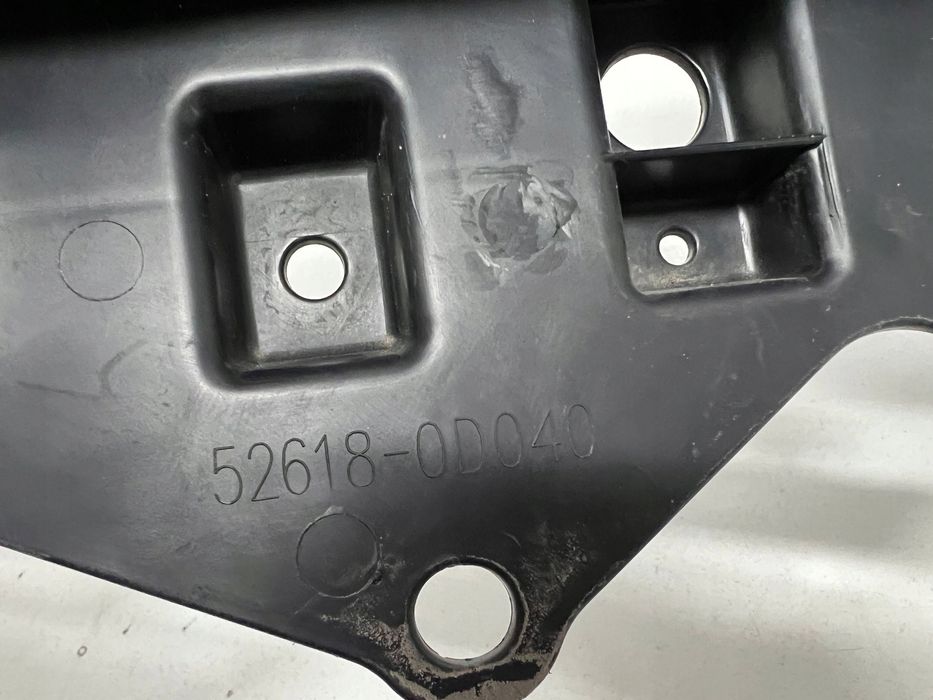 toyota yaris iii 3 przód osłona pod zderzak przedni absorber 53289-0