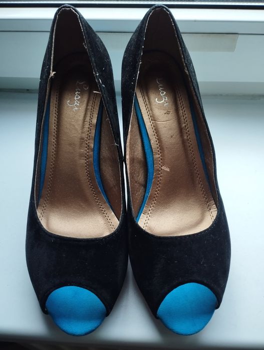 Zamszowe kolorowe szpileczki