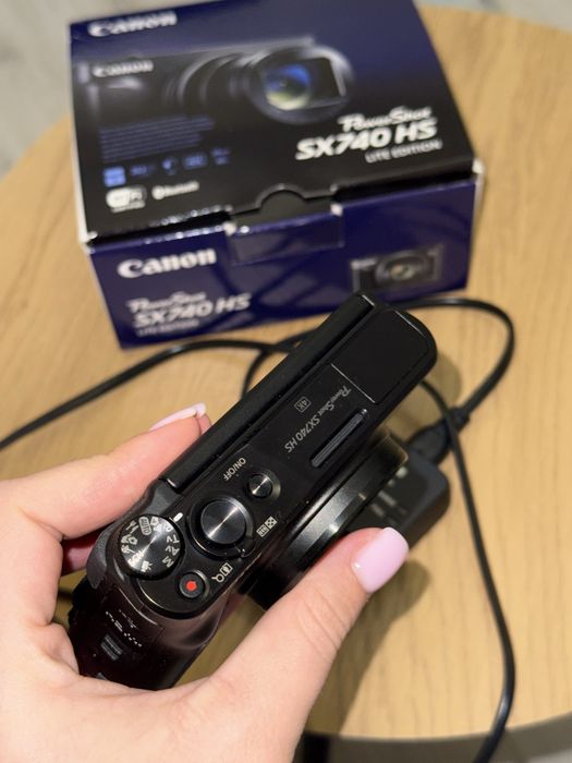 Canon PowerShot SX740 HS Black
