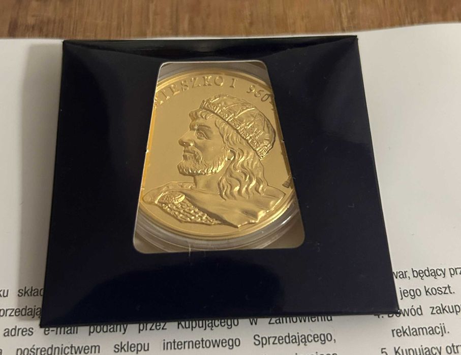 Pozłacana moneta "Chrzest Polski" 2016
