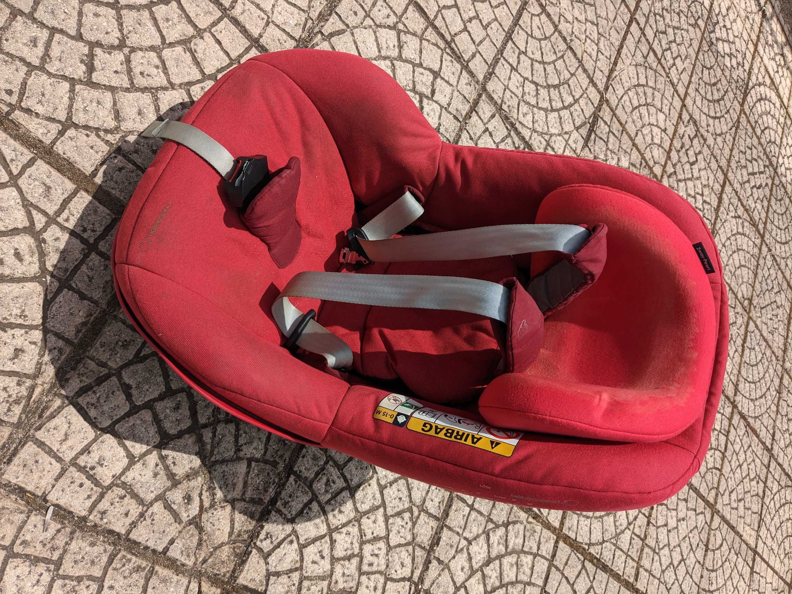 2 Cadeiras ISOFIX Bebéconfort 2WayPearl + bases (posso vender separad)