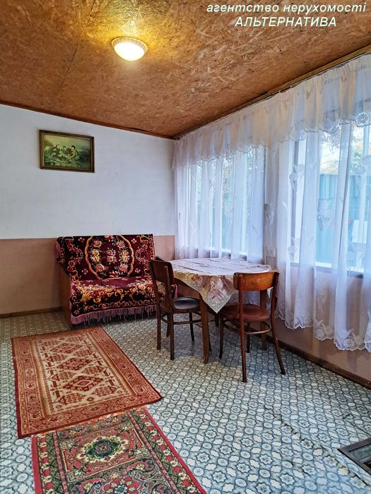 1/2 будинку, 70м2. Побут техніка, меблі. Заїзд для авто. р-н 10 школи