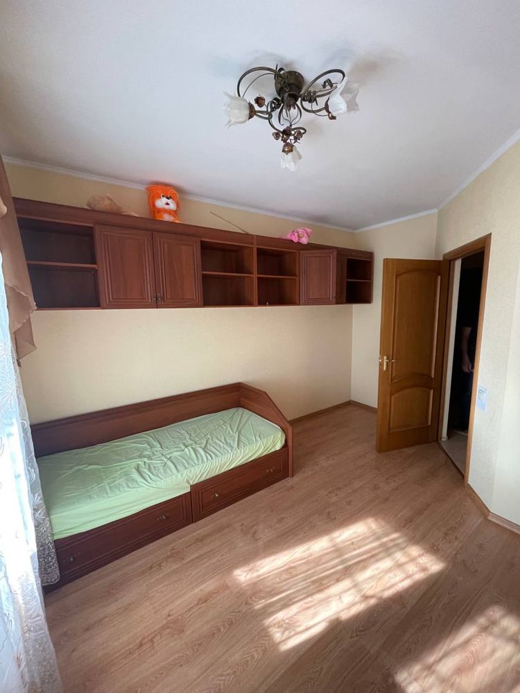 Продаж 3-х кімнатної квартири з меблями