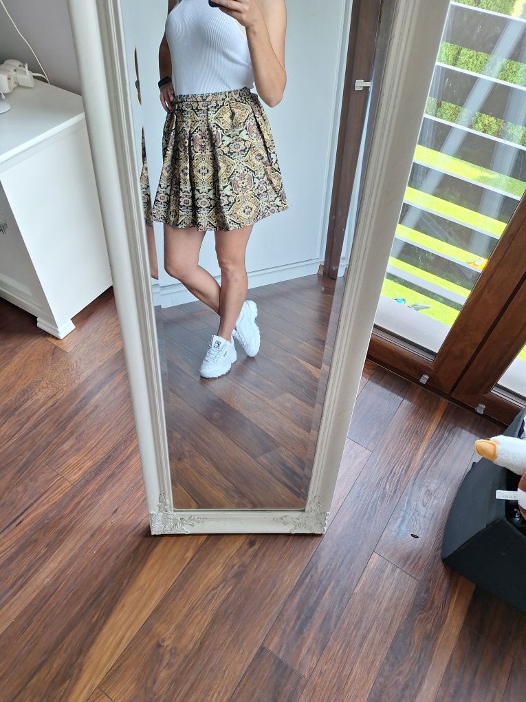 Spódniczka spódnica zdobiona zlota elegancja rozkloszowana świąteczna