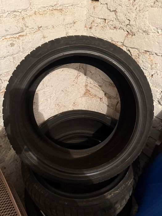 Шини зимові Pirelli Sotozerro3 225/40+ 255/35 R19 комплект