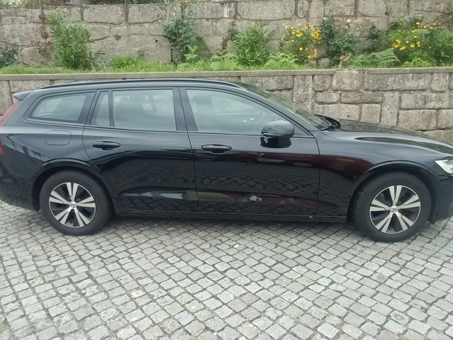 Volvo V60 2.0 150 CV Automatico Ano 2019