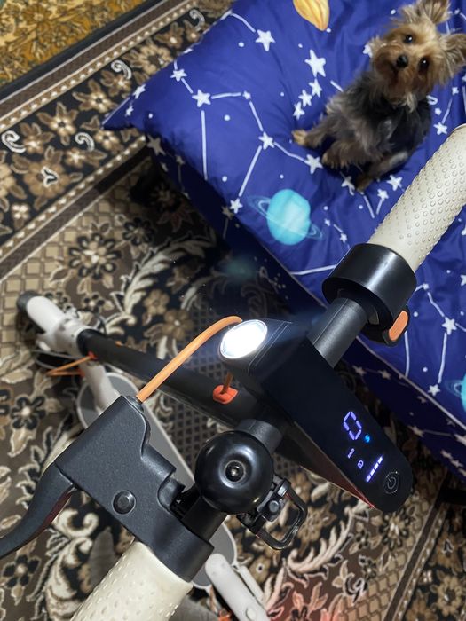 Електросамокат Xiaomi Mi Electric Scooter 3