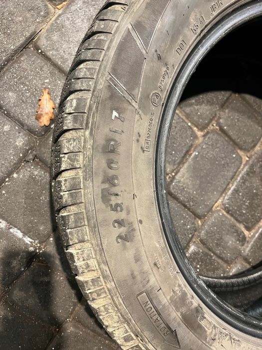 Opony Dunlop SP Winter Sport 3D - 225/60/17