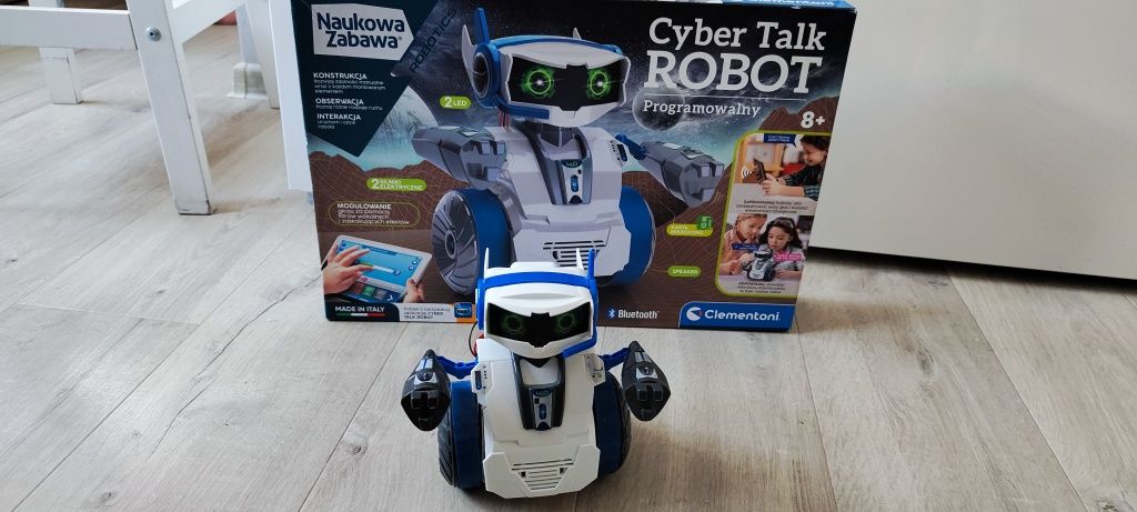 Mówiący robot cyber talk Clementoni