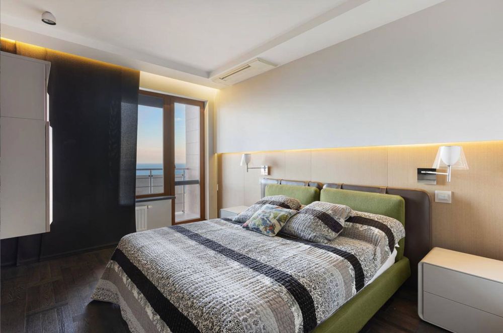 ЖК Ланжерон/3 комн с ремонтом и мебелью/178 метров/прямой вид моря!