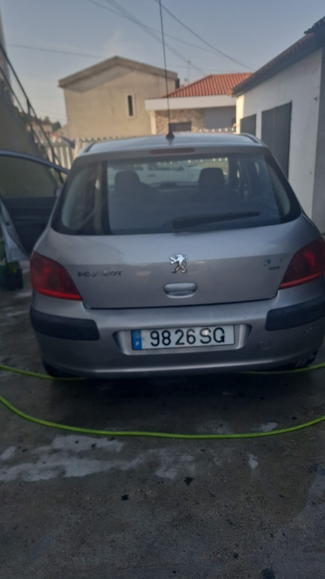 Pegeourt 307  hdi