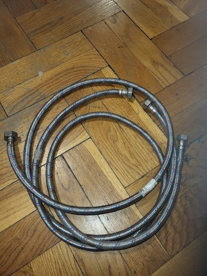 Wąż przyłączeniowy elastyczny ze stali nierdzewnej 3/8 X 1/2 X 150 cm