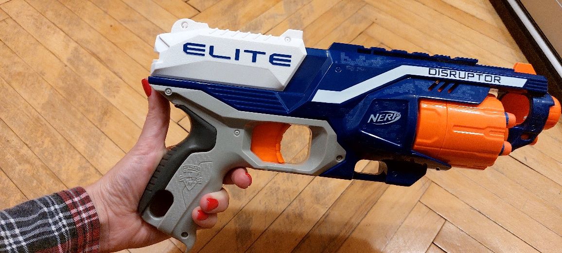 Продам Hasbro Nerf Elite Бластер Дисраптор