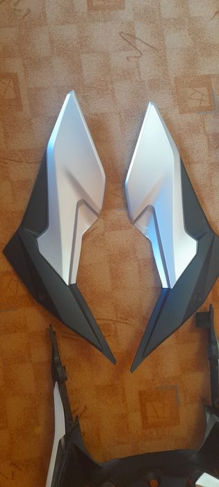 Części honda cb 500 f 2020r lagi licznik zadupek z 650 kawasa