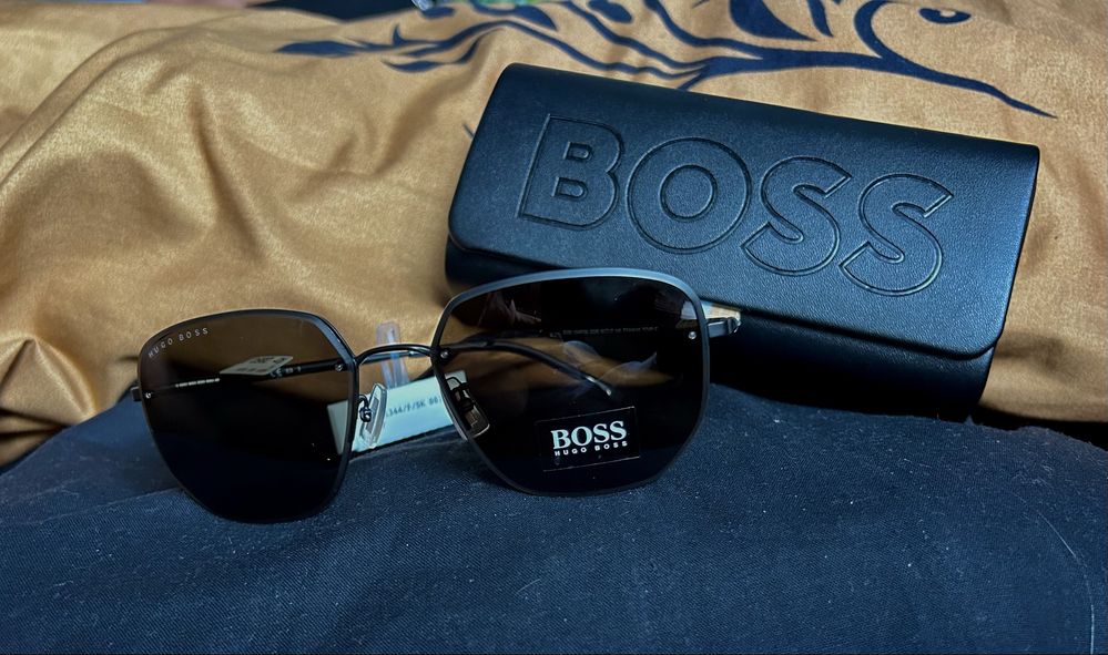BOSS okulary przeciesloneczne z metką